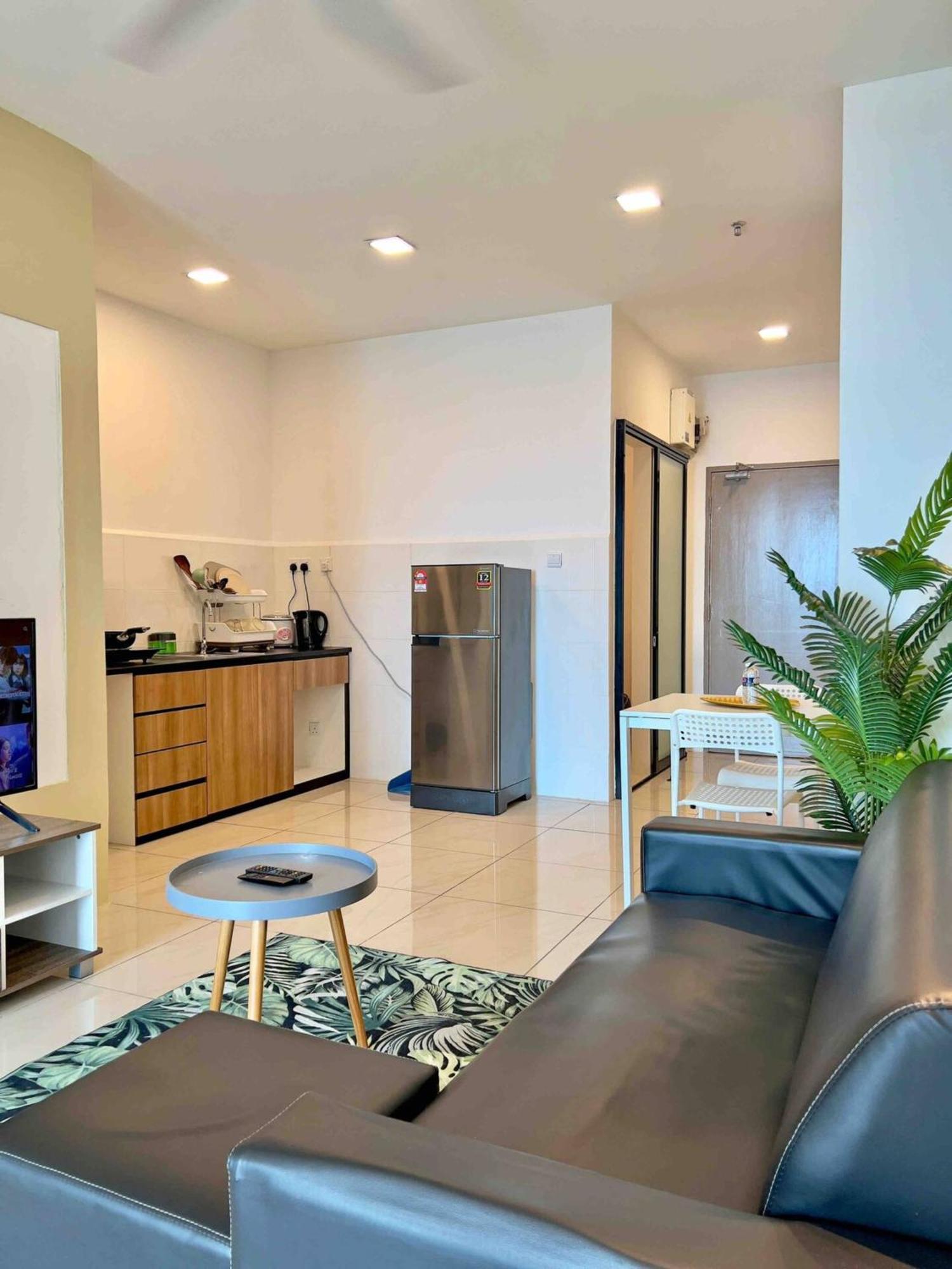 Manhattan @ Itcc Apartment