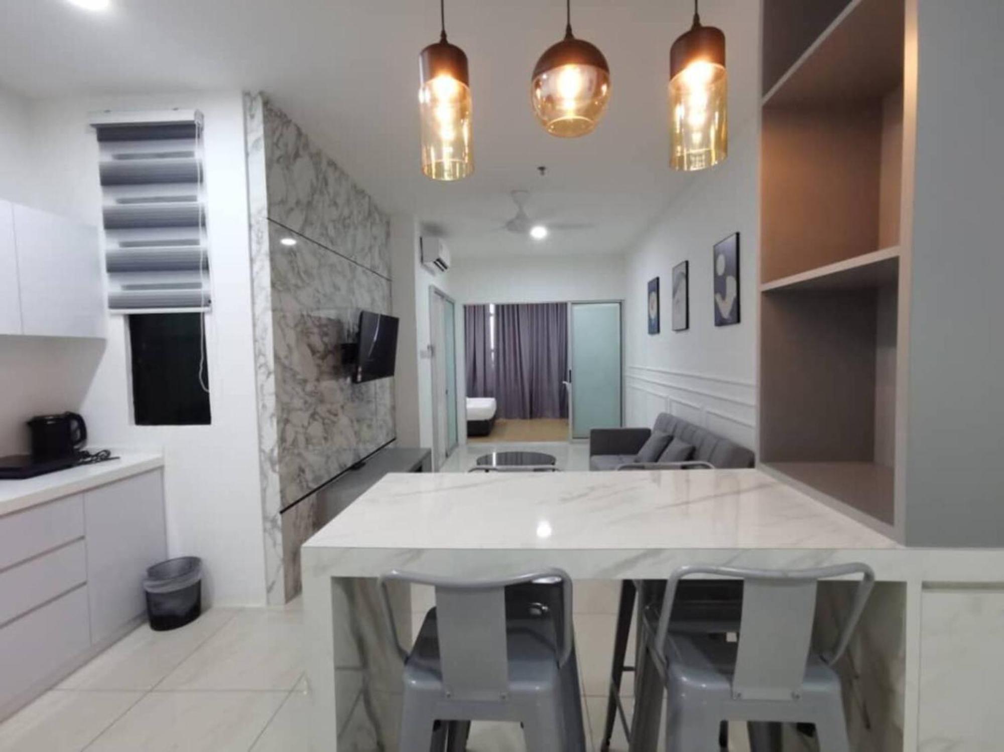 Manhattan @ Itcc Apartment *